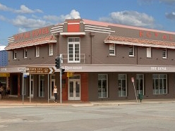 Water Wise Design The Royal Hotel Gympie Accommodation